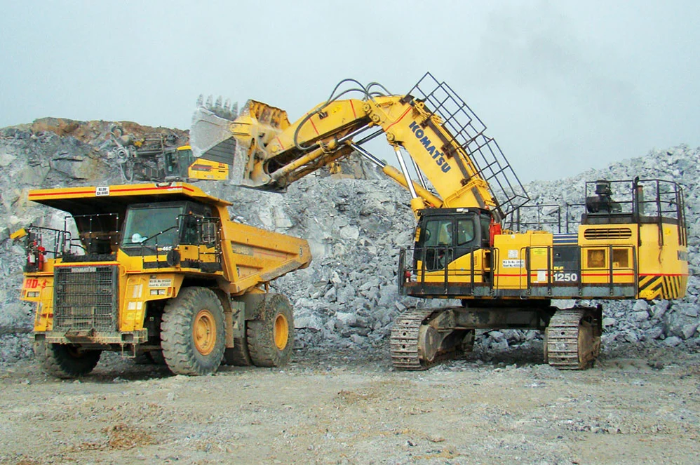 desi machines komatsu mining excavator pc1250 8r 1